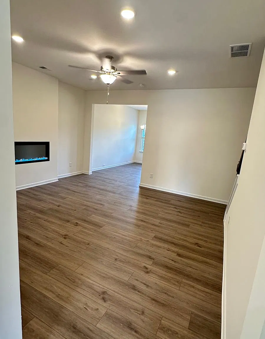3 bed, 2.5 bath, 1627 sqft, $2,250 — Photo 3