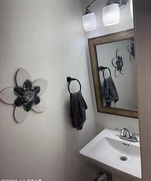 2284 W Paseo Cielo — Photo 6