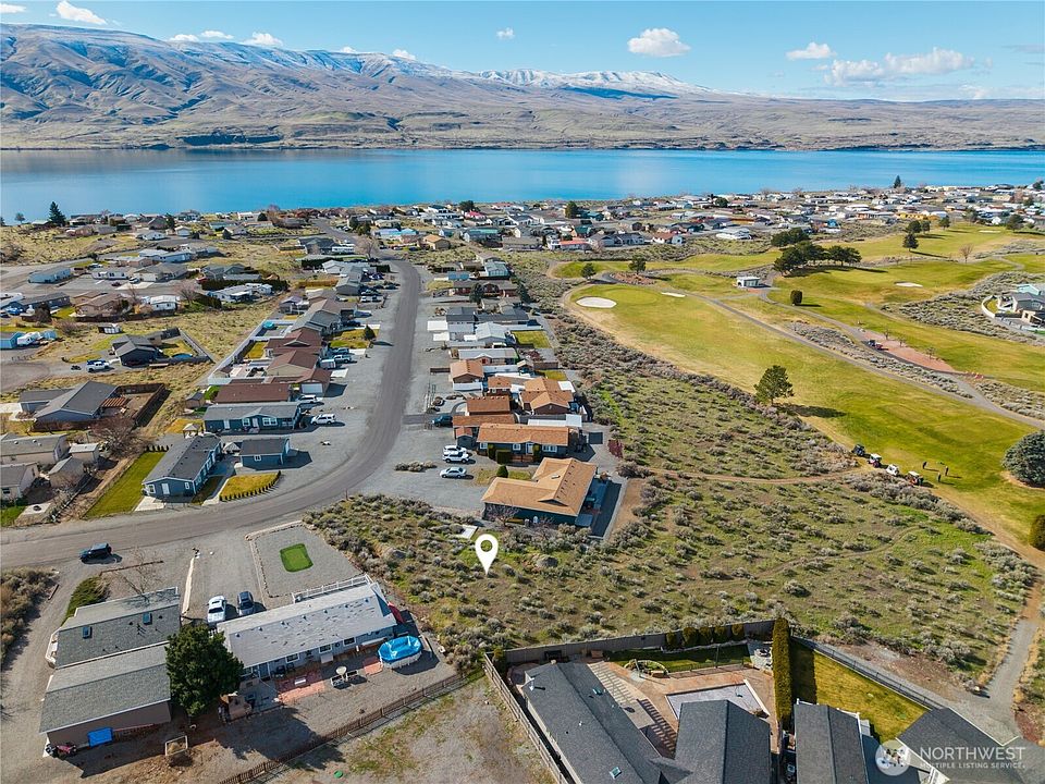 1st image of 416 Autumn Loop SW