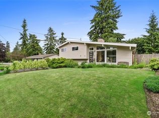 18611 79th Pl W, Edmonds, WA 98026
