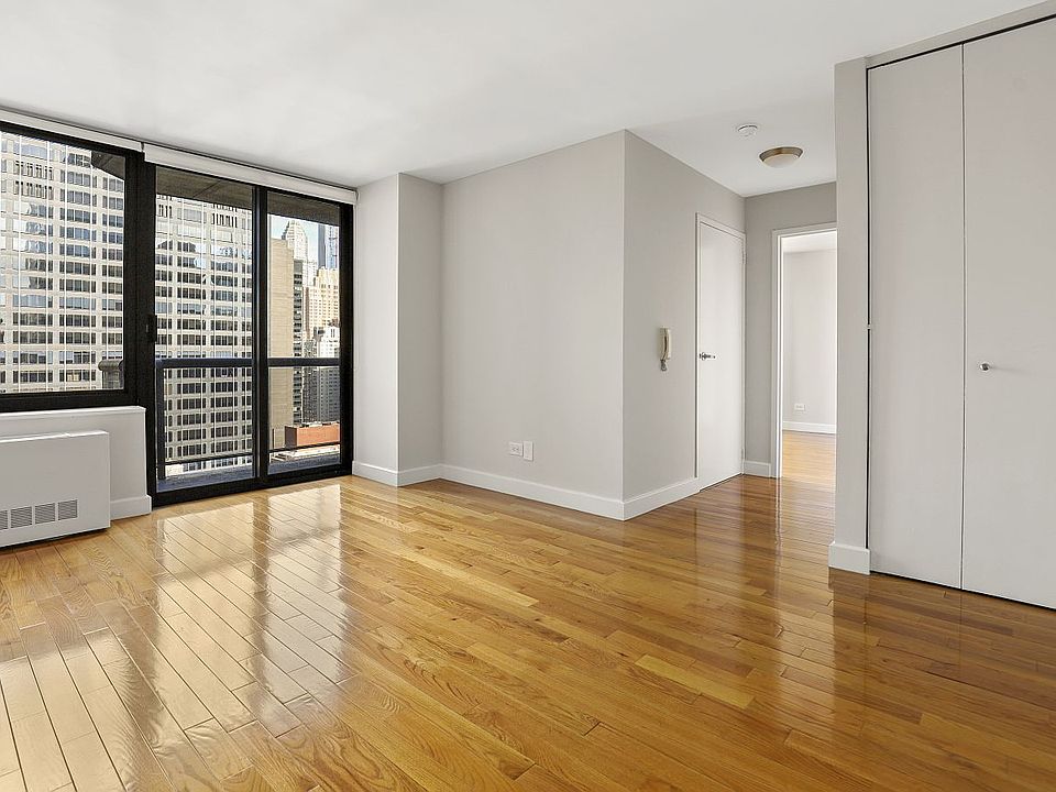 1st image of 235 W 48th St APT 32A