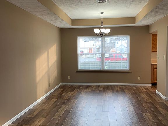 4th image of 528 Duroc Ct #B