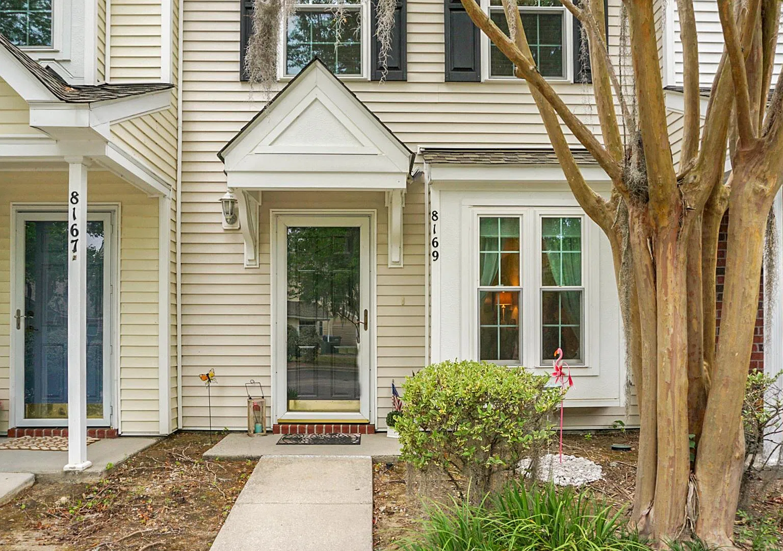 8169 Shadow Oak Dr - . — Photo 3