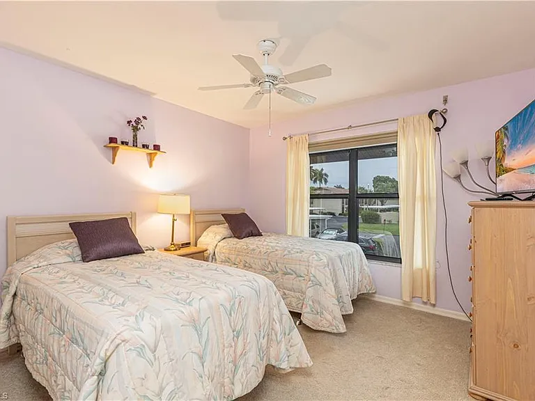 4410 Chantelle Dr #H-205 — Photo 20