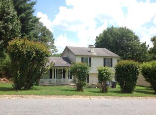 4916 Lake Ridge Trl, Lilburn, GA 30047