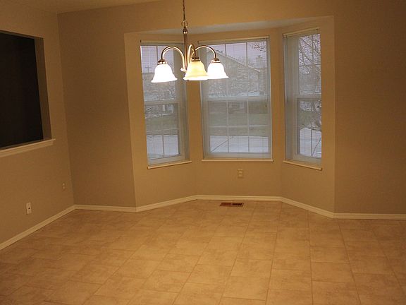 Breakfast Nook/Dining Room