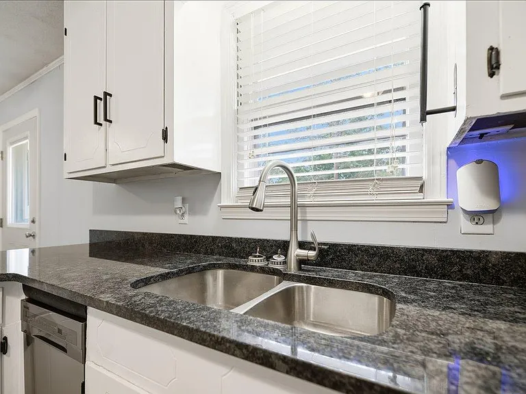 1007 Greenleaf Rd — Photo 10