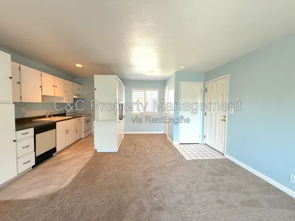 825 Balboa Ave, Capitola, CA
