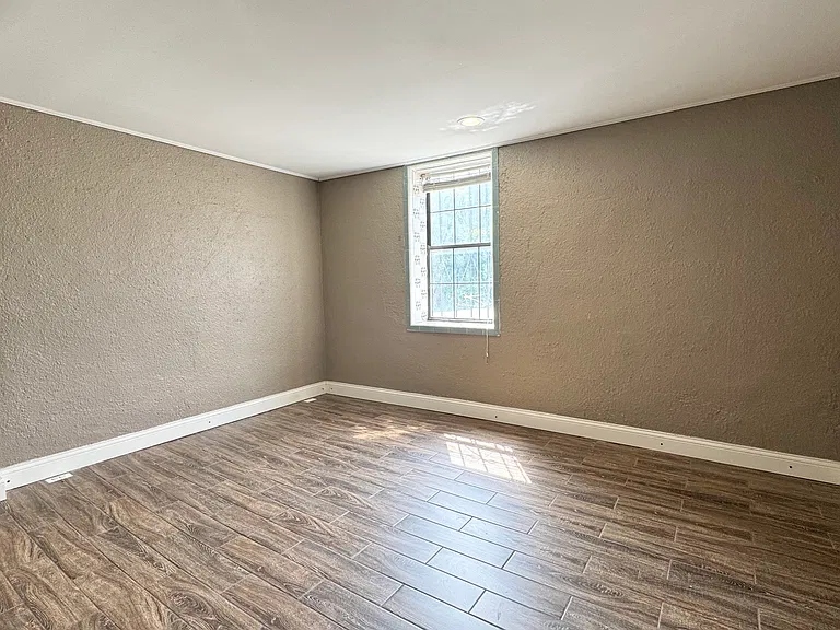 829 Southwest Blvd #2 — Photo 7