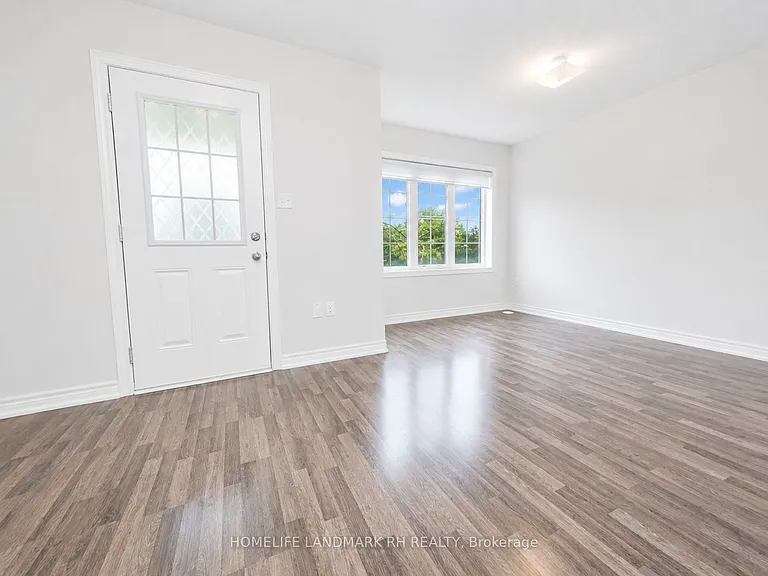 144 Roy Grove Way — Photo 4