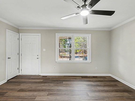 4th image of 503 Laurel Dr