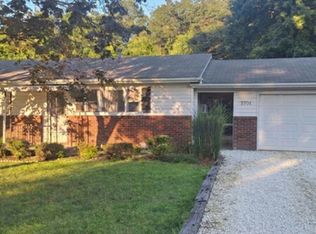 3701 Crestwood Circle Dr, Danville, IL 61832