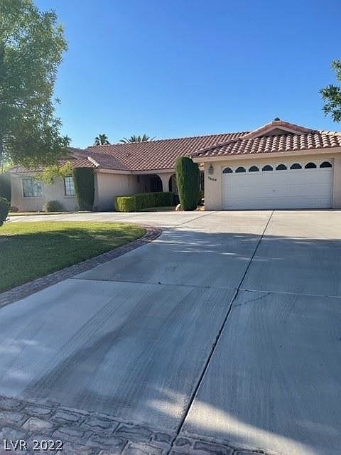 2nd image of 7650 W Red Coach Ave