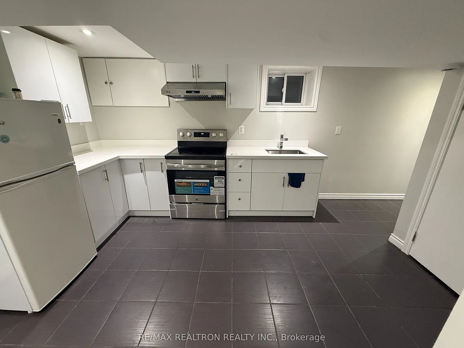 2 bed, $1,700 — Photo 1