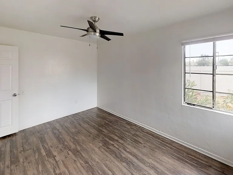 5102 Ewing St — Photo 10