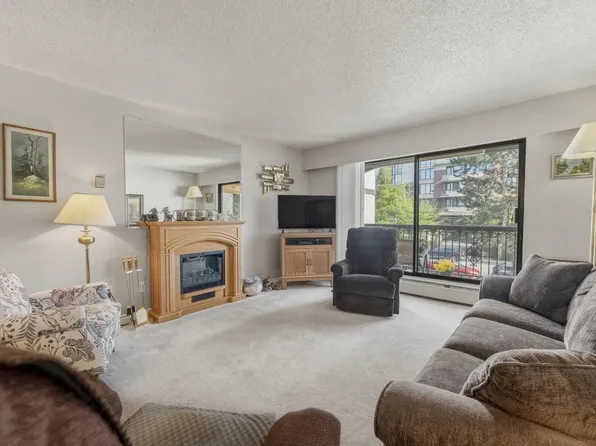 721 Hamilton St #206, New Westminster, BC V3M 2M7