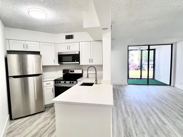 214 Lake Pointe Drive #103, Oakland Park, FL 33309