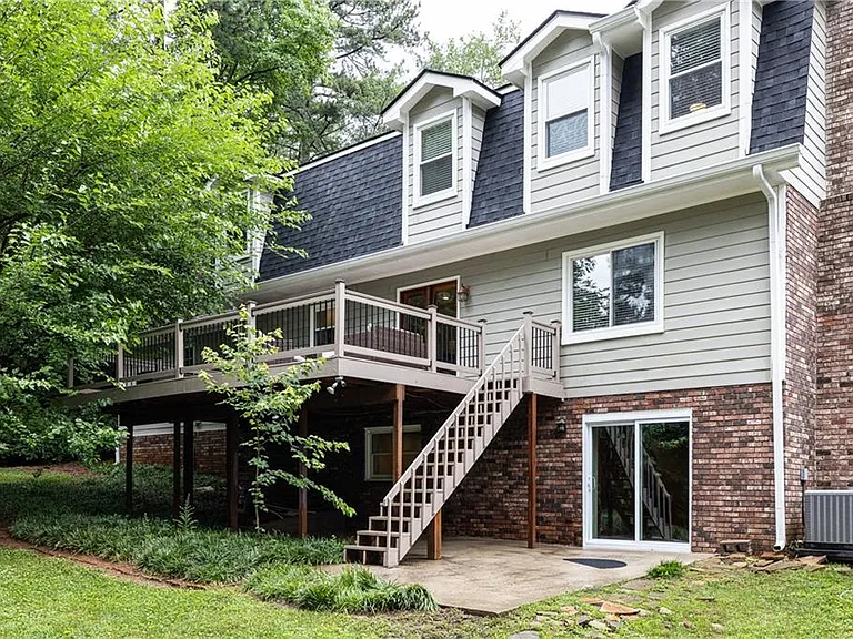 2431 Prince Howard Trl — Photo 31