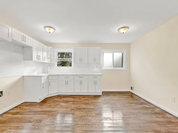 155-40 Linden Blvd #A, Jamaica, NY 11434