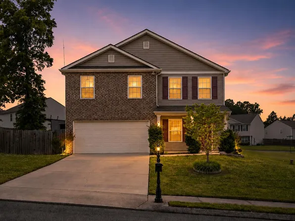 10 Dragoon Ct, Rossville, GA 30741