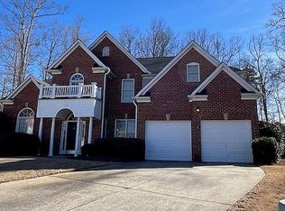 902 Daylight Cir, Lawrenceville, GA 30045