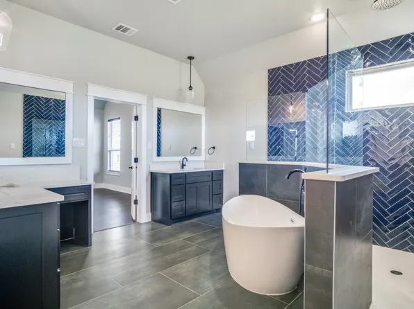 133 Clayton Xing, Springtown, TX 76082