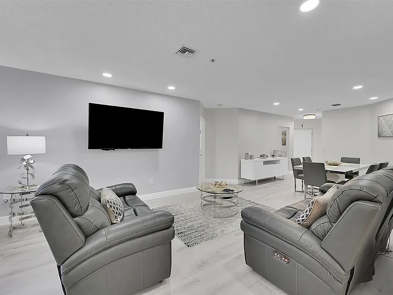 5133 Brisata Cir #P — Photo 7