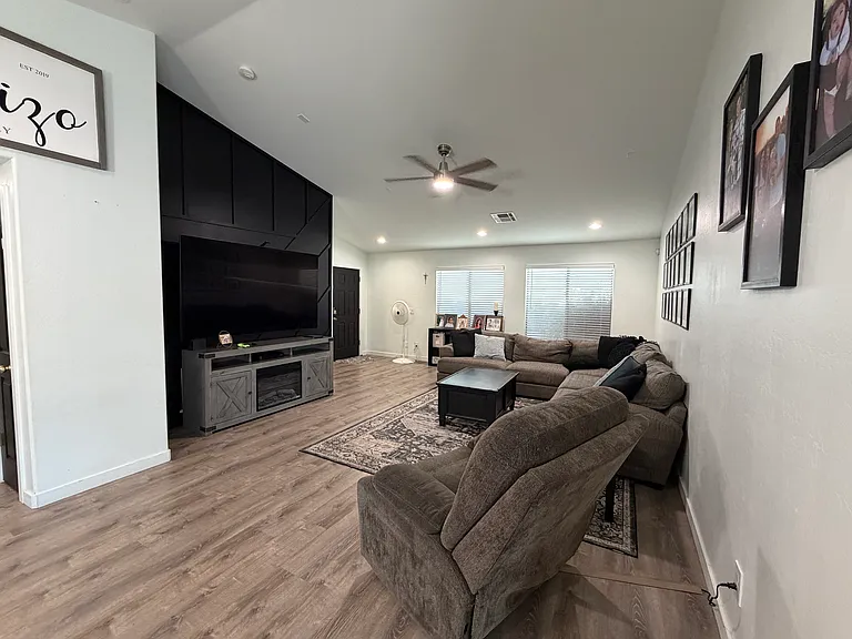 1360 W Belmont Red Trl — Photo 6