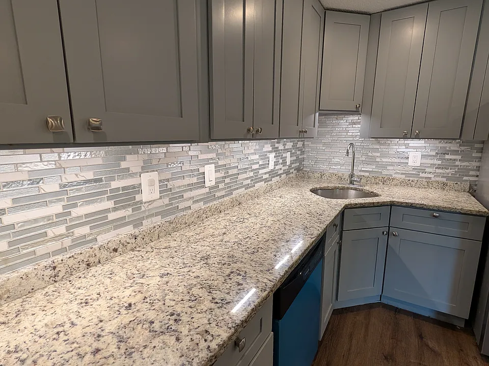 94A57 West St #57