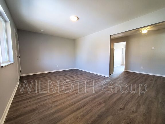 2nd image of 135 W Hendricks St #3