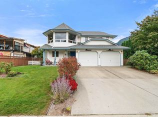 425 Hadway Dr, Harrison Hot Springs, BC V0M1A3