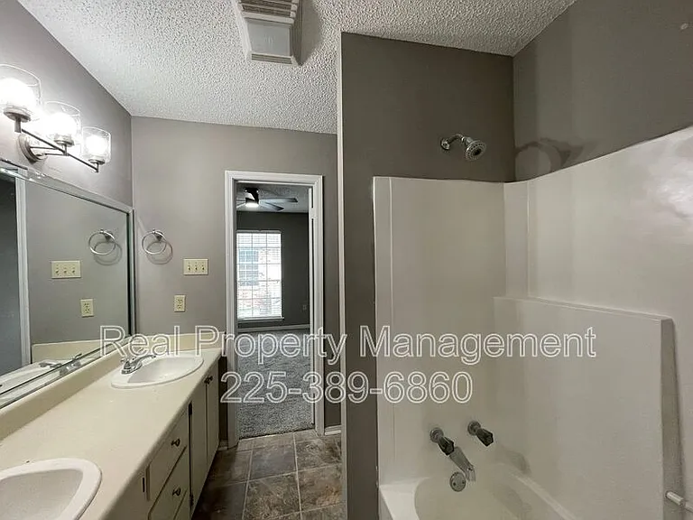 1704 Brightside Dr #C — Photo 9