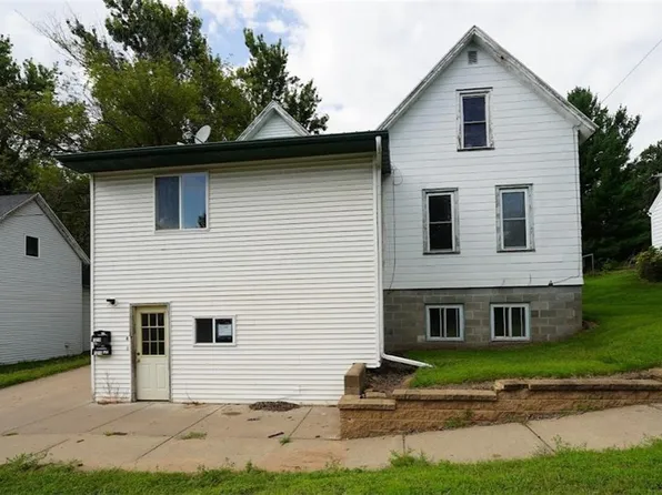 1215 14th Avenue #1&2, Menomonie, WI 54751