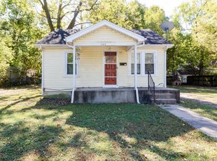 1362 E Calhoun St, Springfield, MO 65802