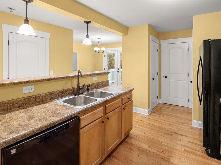 8 Cottage Cove Ln — Photo 7