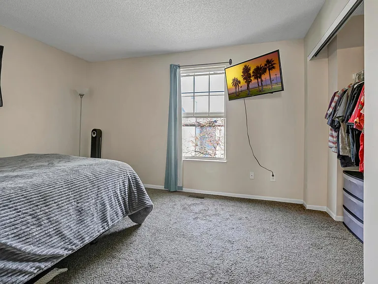 189 Hawkins Ln #F — Photo 17