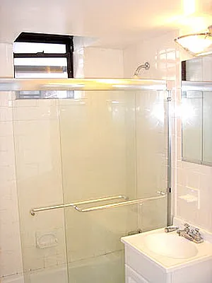 Rented by Chartwell Manhattan Realty | media 10