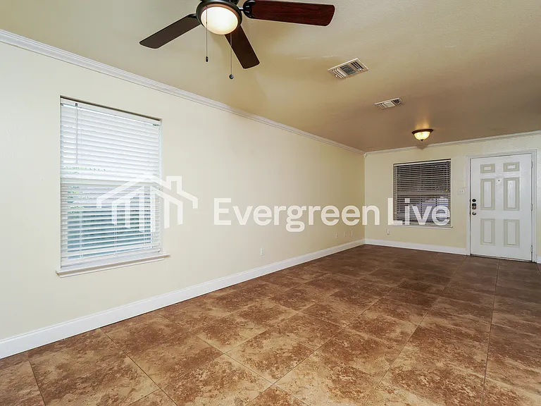 10808 Shaenfield Ct — Photo 3