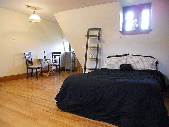 5th image of 332 Convent Ave APT 8