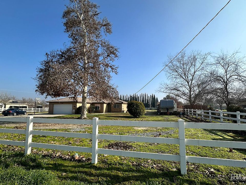 5616 Banning St, Bakersfield, CA 93314 | Zillow