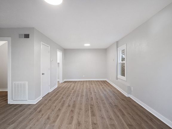 5th image of 161 Printers Ln #2