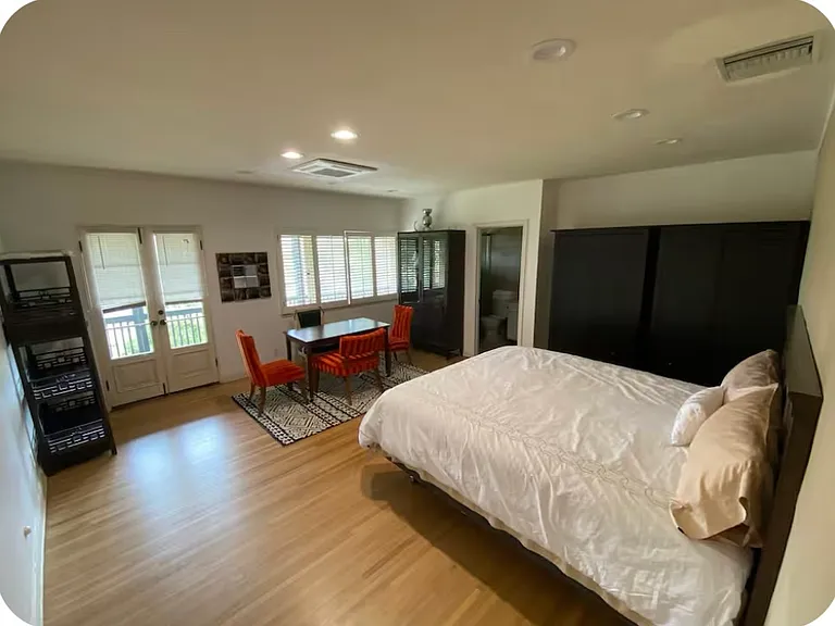 Huntington Cir — Photo 3