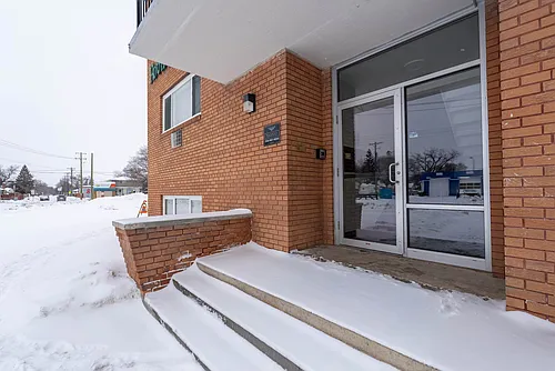 535 Grey St Photo 1