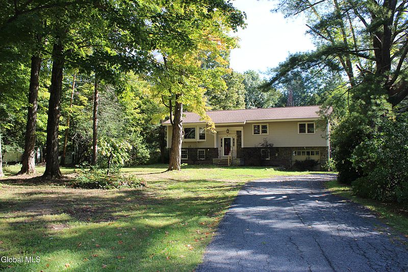 2nd image of 482 Sweetman Road