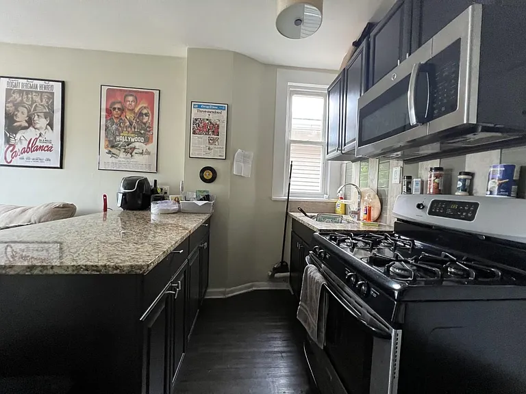 1925 N Albany Ave #3R — Photo 3