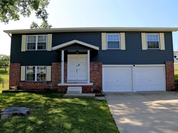 2864 Gettysburg Estates Dr, Saint Louis, MO 63129