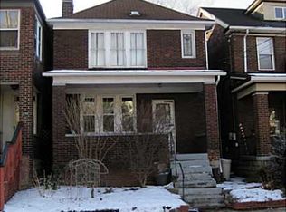 564 Peebles St, Pittsburgh, PA 15221