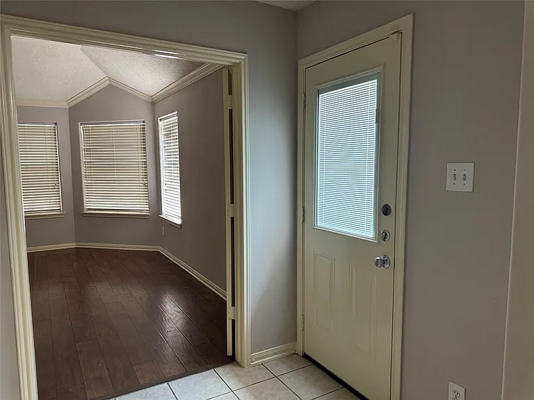 2711 Kimbleton Ct — Photo 15