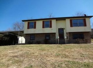 618 Long Hollow Rd, Elizabethton, TN 37643