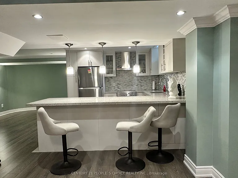 55 Beechnut Rd #BASEMENT — Photo 7
